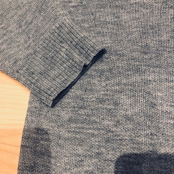 Grey sweater - Picture 2 of 3